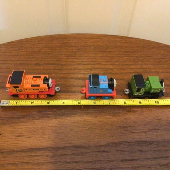 Lot 2 Thomas & Friends Take N Play Die Cast Trains NIA LUKE + 1 Plastic THOMAS - Picture 6 of 8